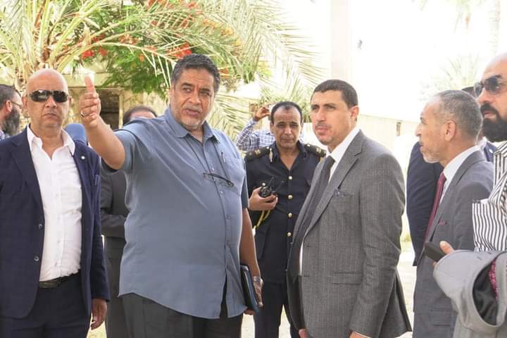 أمين عام مجلس الوزراء يقوم بجولة تفقدية لعدد من مرافق المدينة القديمة